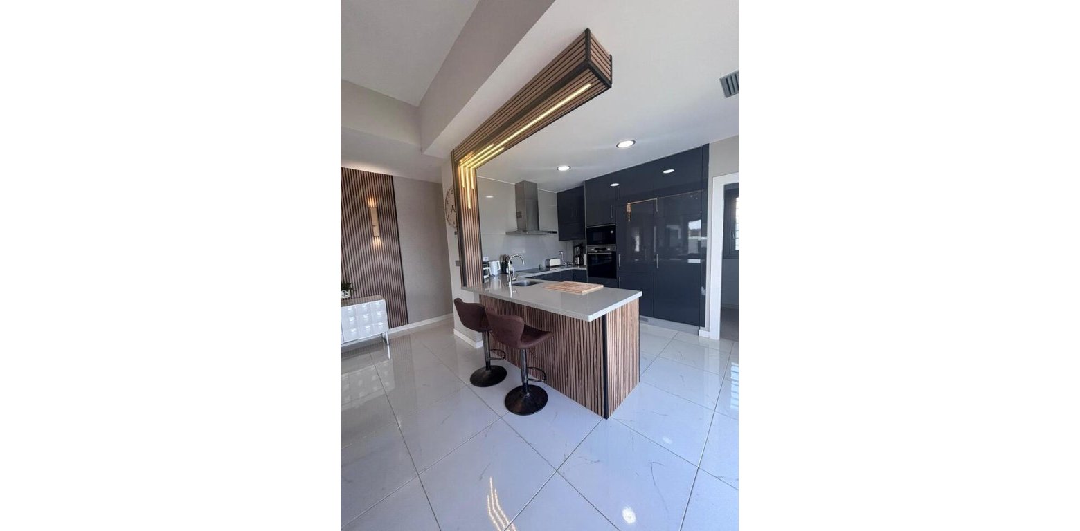 Sale - Villa - Villamartin - 