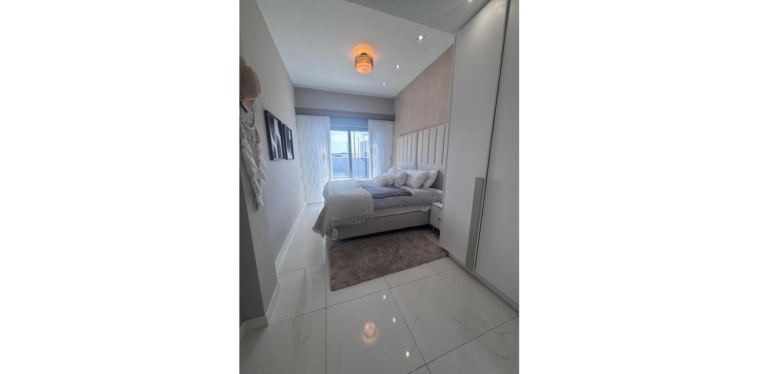 Sale - Villa - Villamartin - 