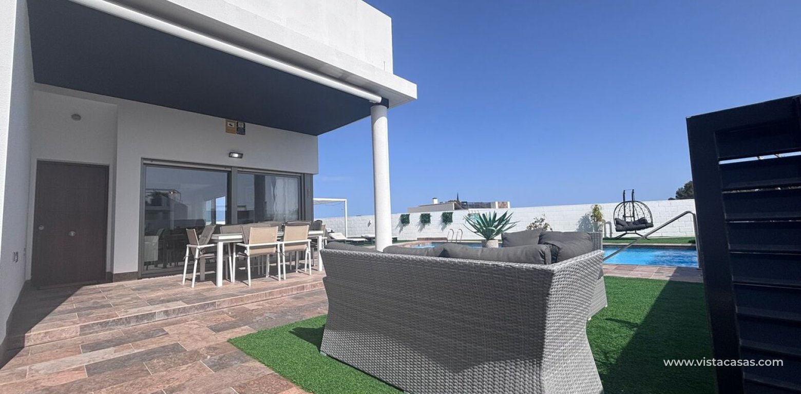 Sale - Villa - Villamartin - 