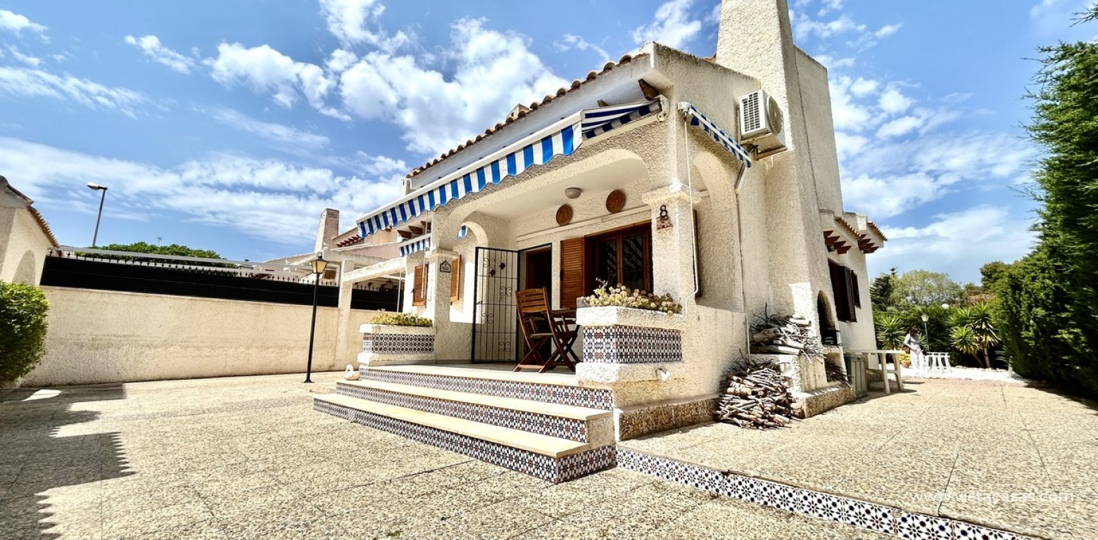 Sale - Villa - La Zenia