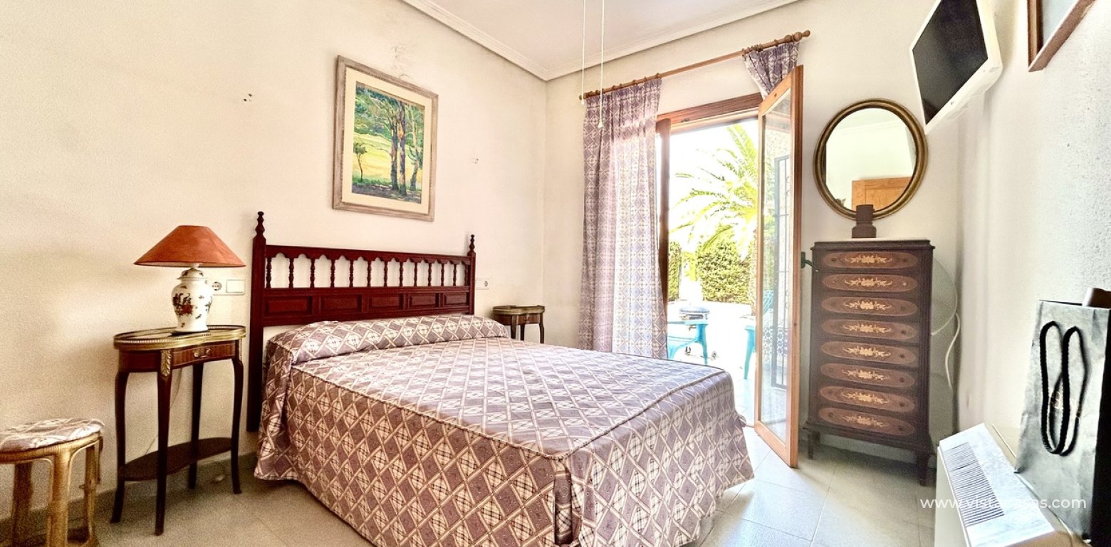 Sale - Villa - La Zenia