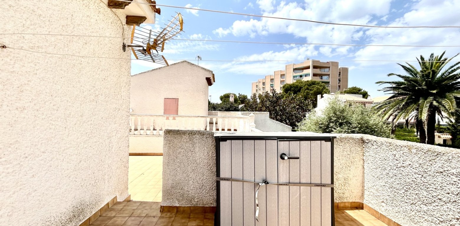 Sale - Villa - La Zenia