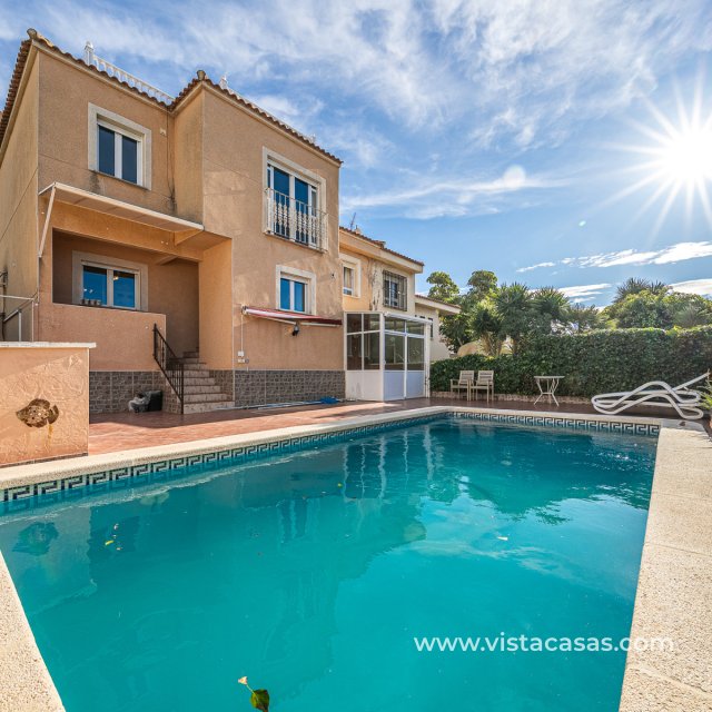 Villa - Sale - Torrevieja - El Chaparral