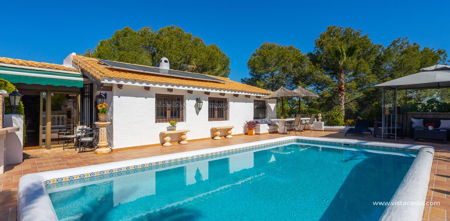 Resale - Villa - Cabo Roig