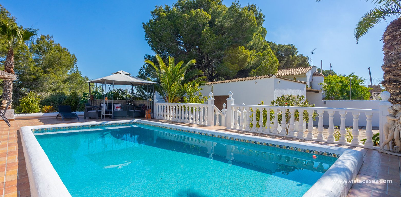 Resale - Villa - Cabo Roig