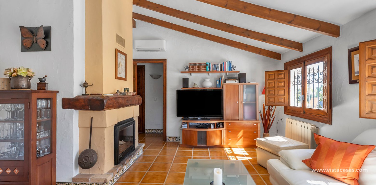 Resale - Villa - Cabo Roig