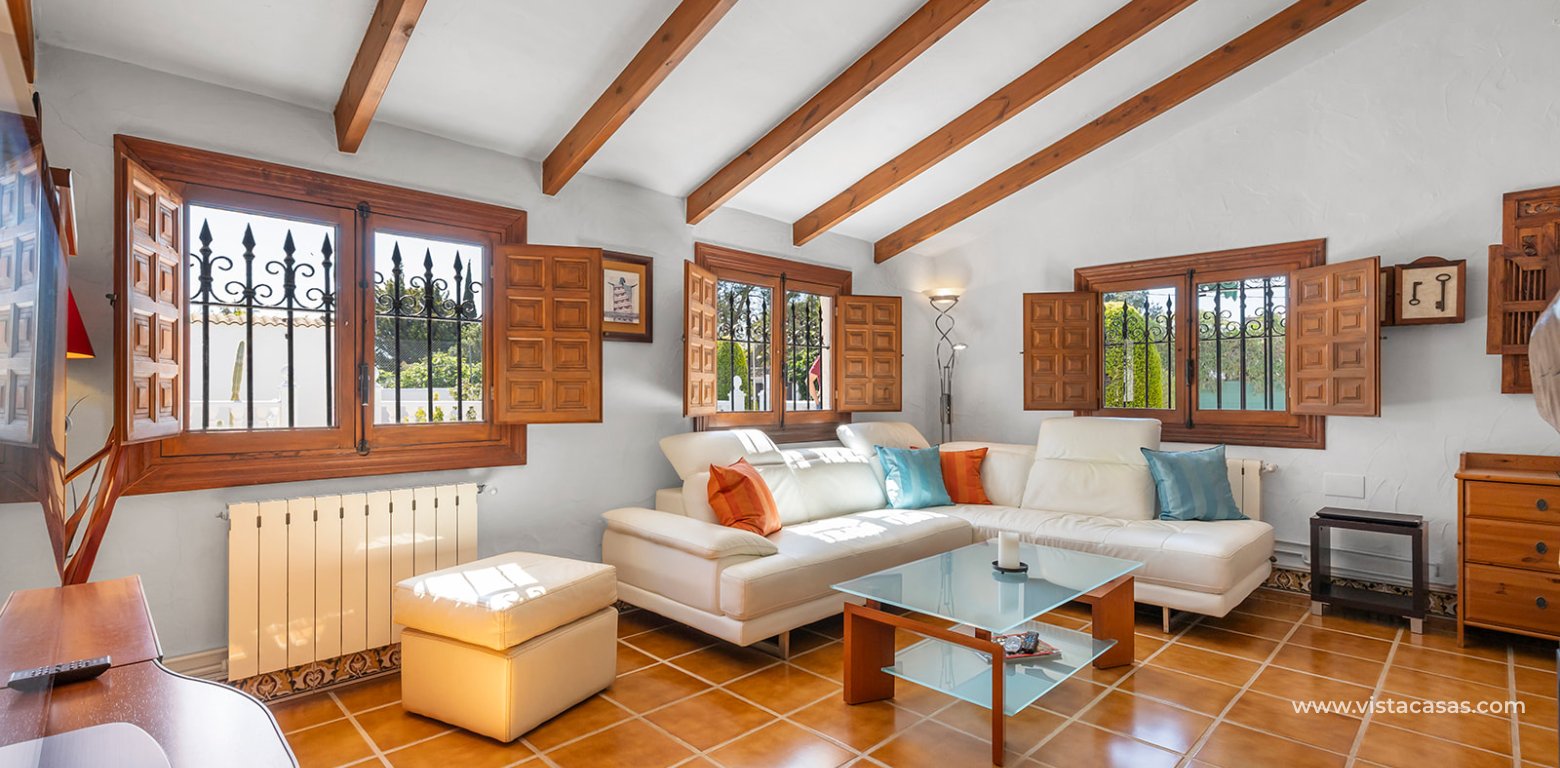 Resale - Villa - Cabo Roig