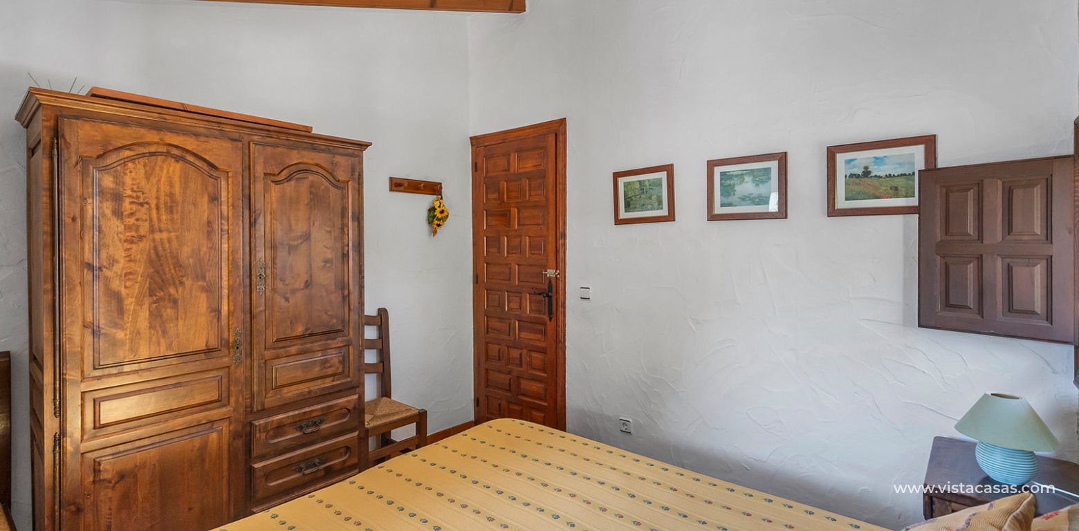 Resale - Villa - Cabo Roig