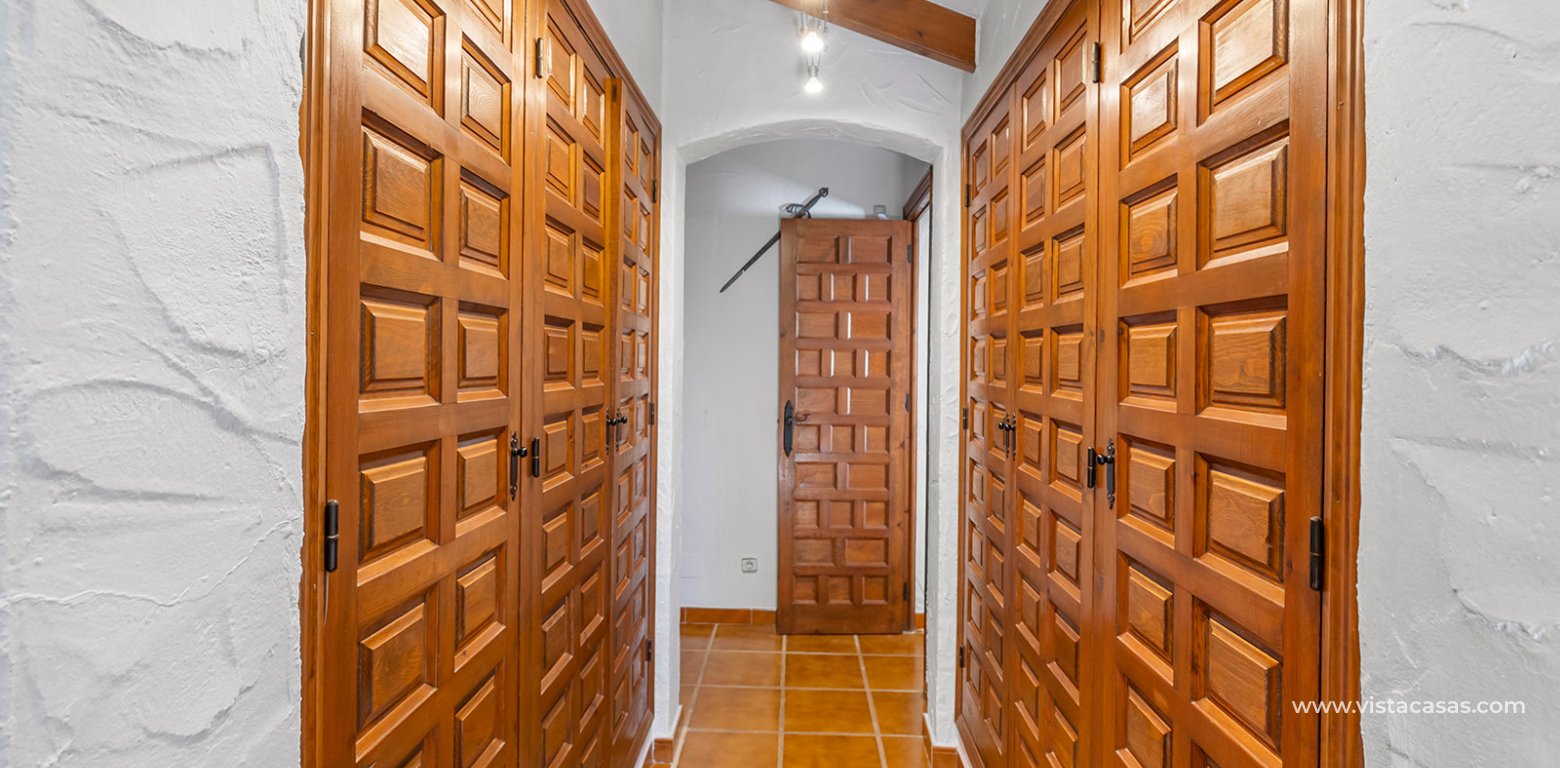 Resale - Villa - Cabo Roig