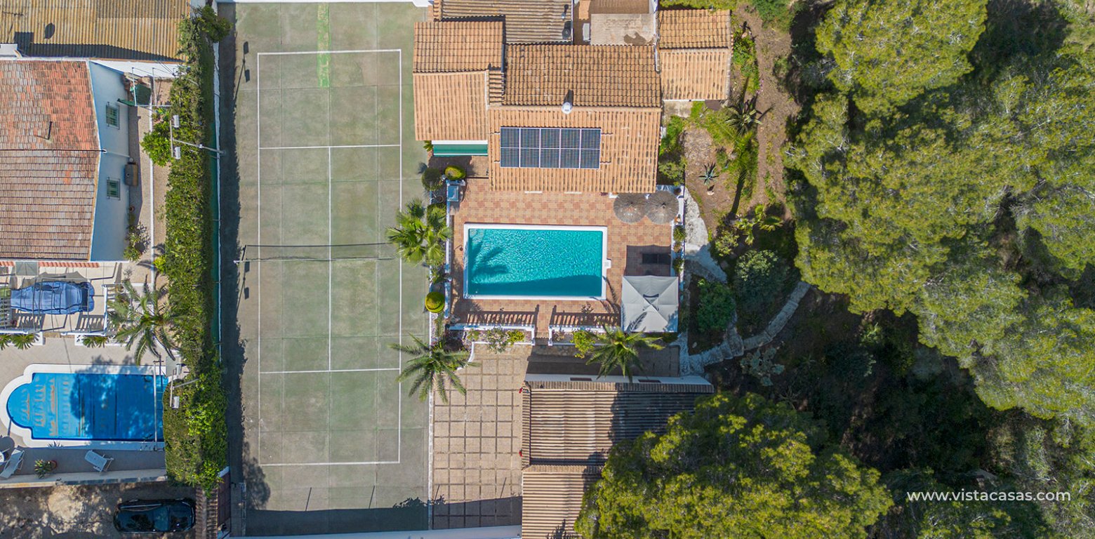 Resale - Villa - Cabo Roig