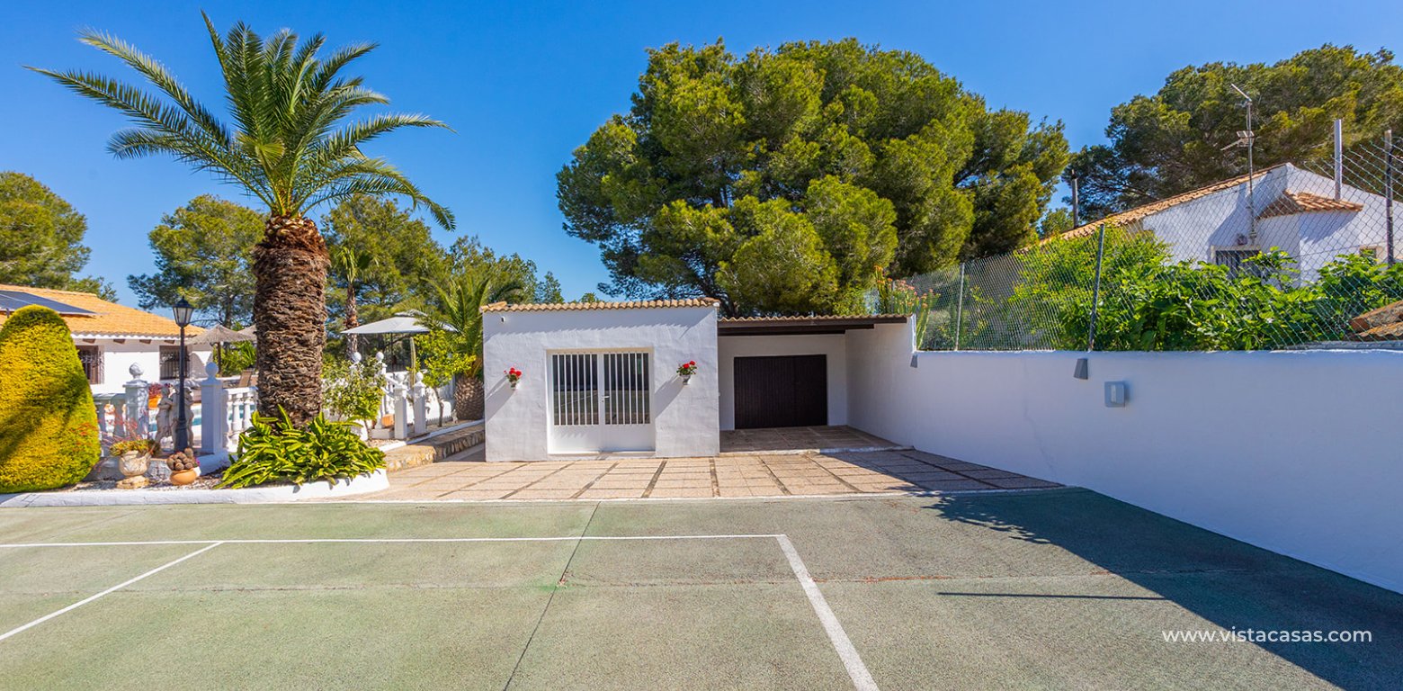Resale - Villa - Cabo Roig