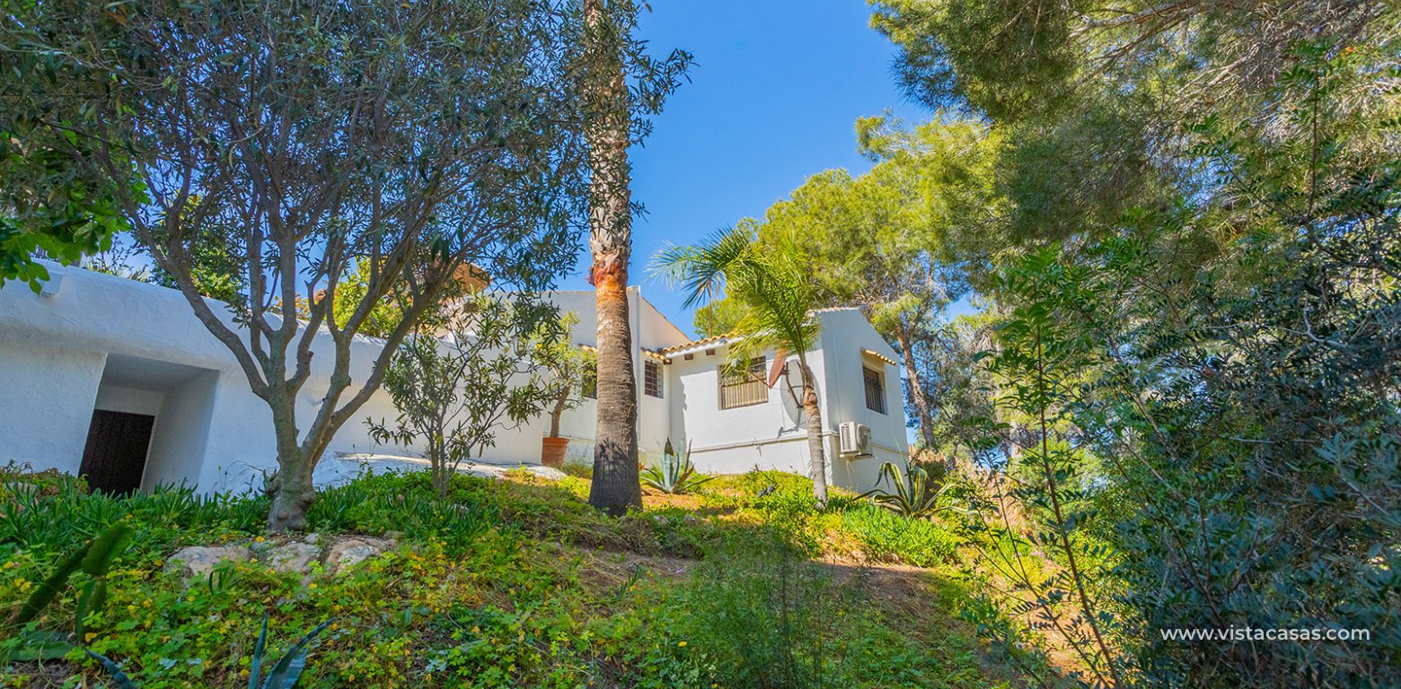 Resale - Villa - Cabo Roig