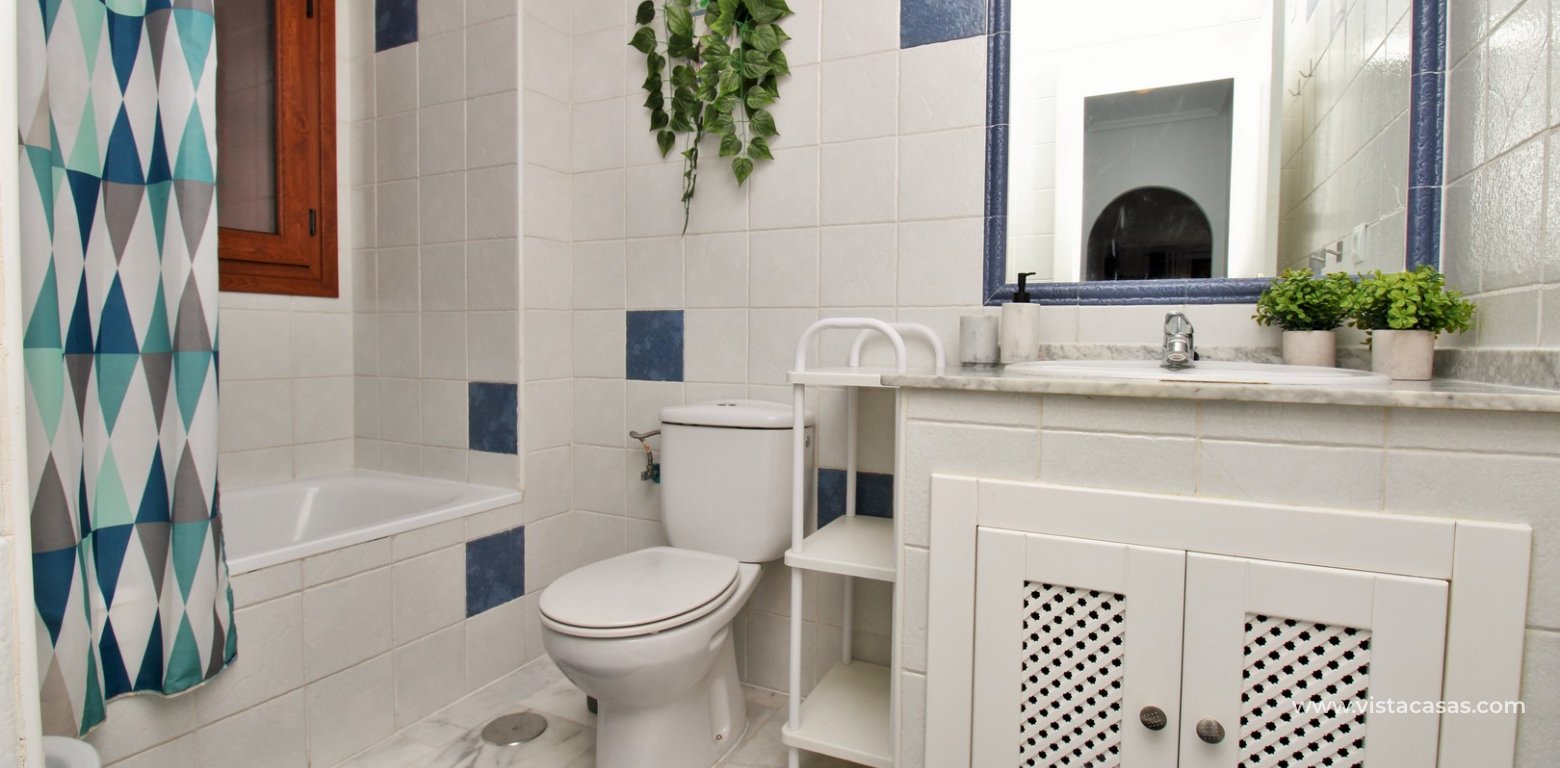 2 Bed Corner Apartment Las Violetas Pau 8 Villamartin bathroom