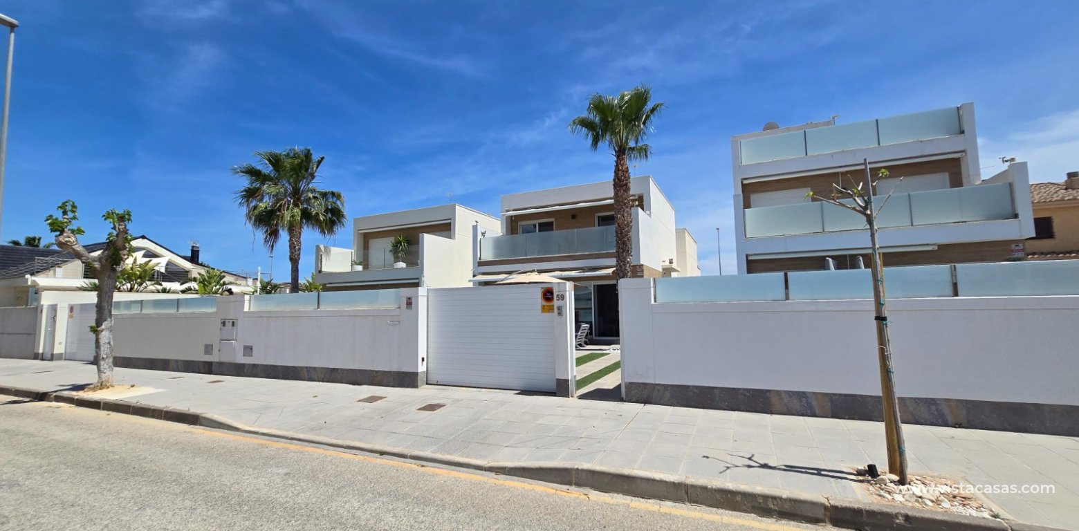 Sale - Villa - Pilar de la Horadada