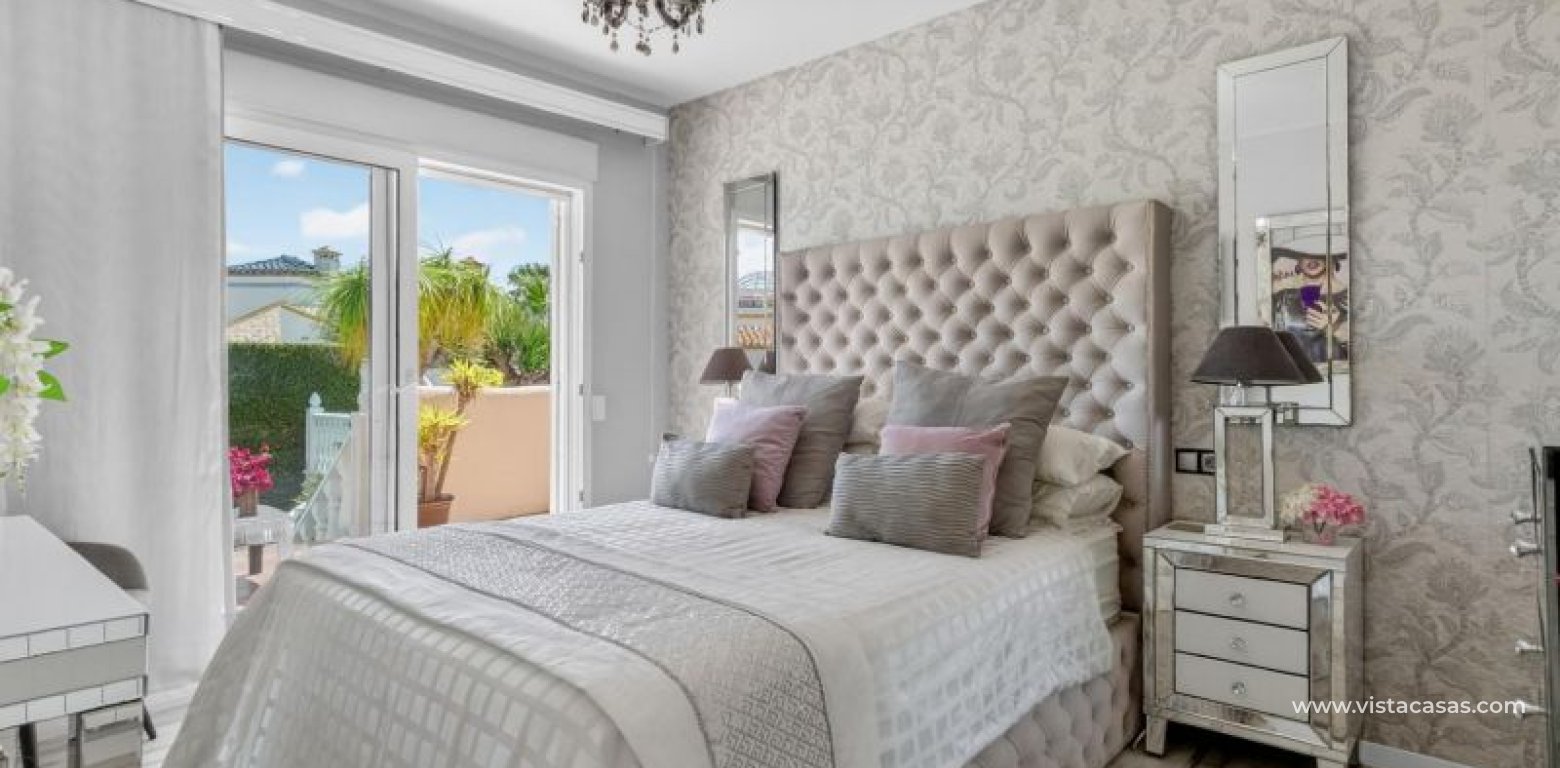 Sale - Villa - Villamartin - Los Dolses
