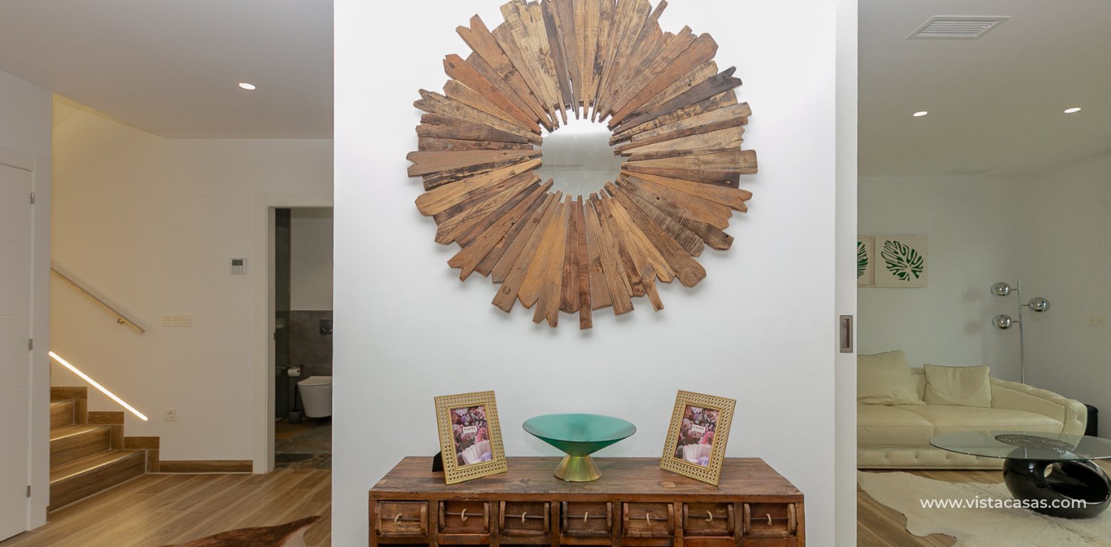 Venta - Chalet - Los Montesinos