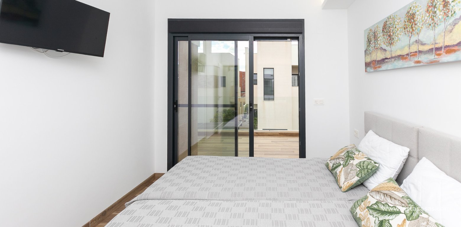 Venta - Chalet - Los Montesinos