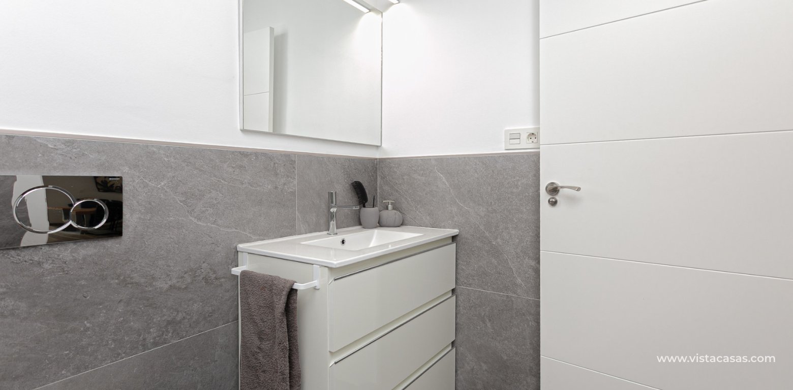 Venta - Chalet - Los Montesinos