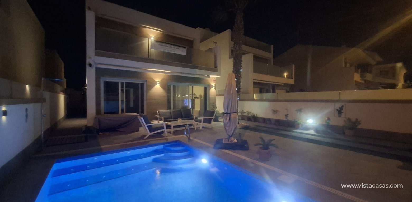 Sale - Villa - Pilar de la Horadada