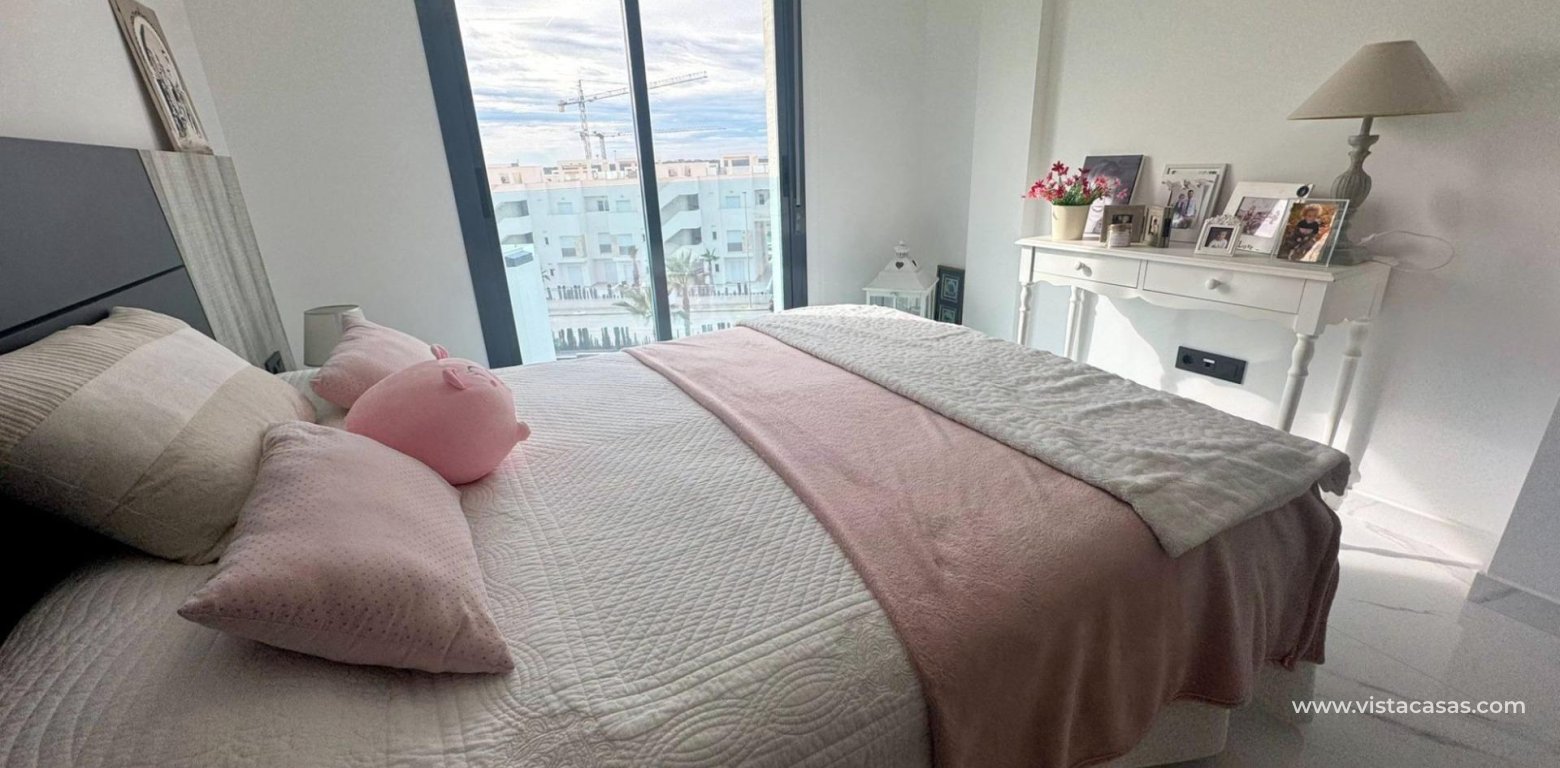 Resale - Apartment - El Raso