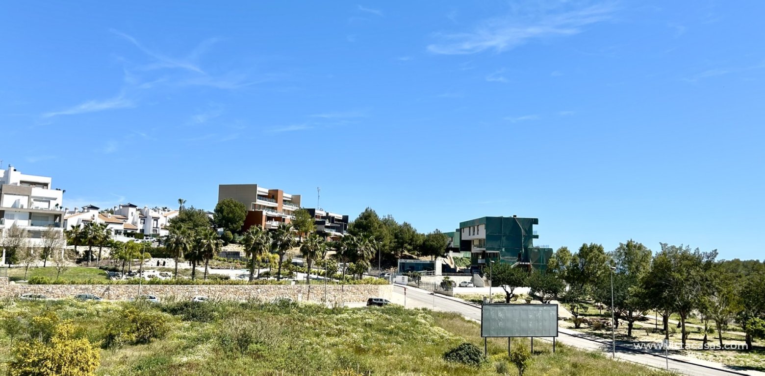 Resale - Apartment - Villamartin