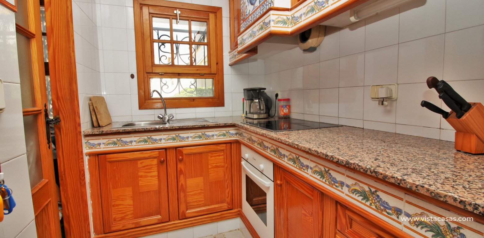 Ground floor apartment for sale in Valencias Villamartin kitchen 2
