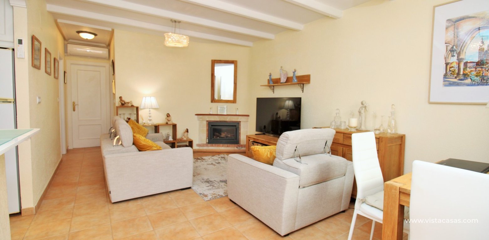 South Facing Bungalow for Sale in Villamartin lounge