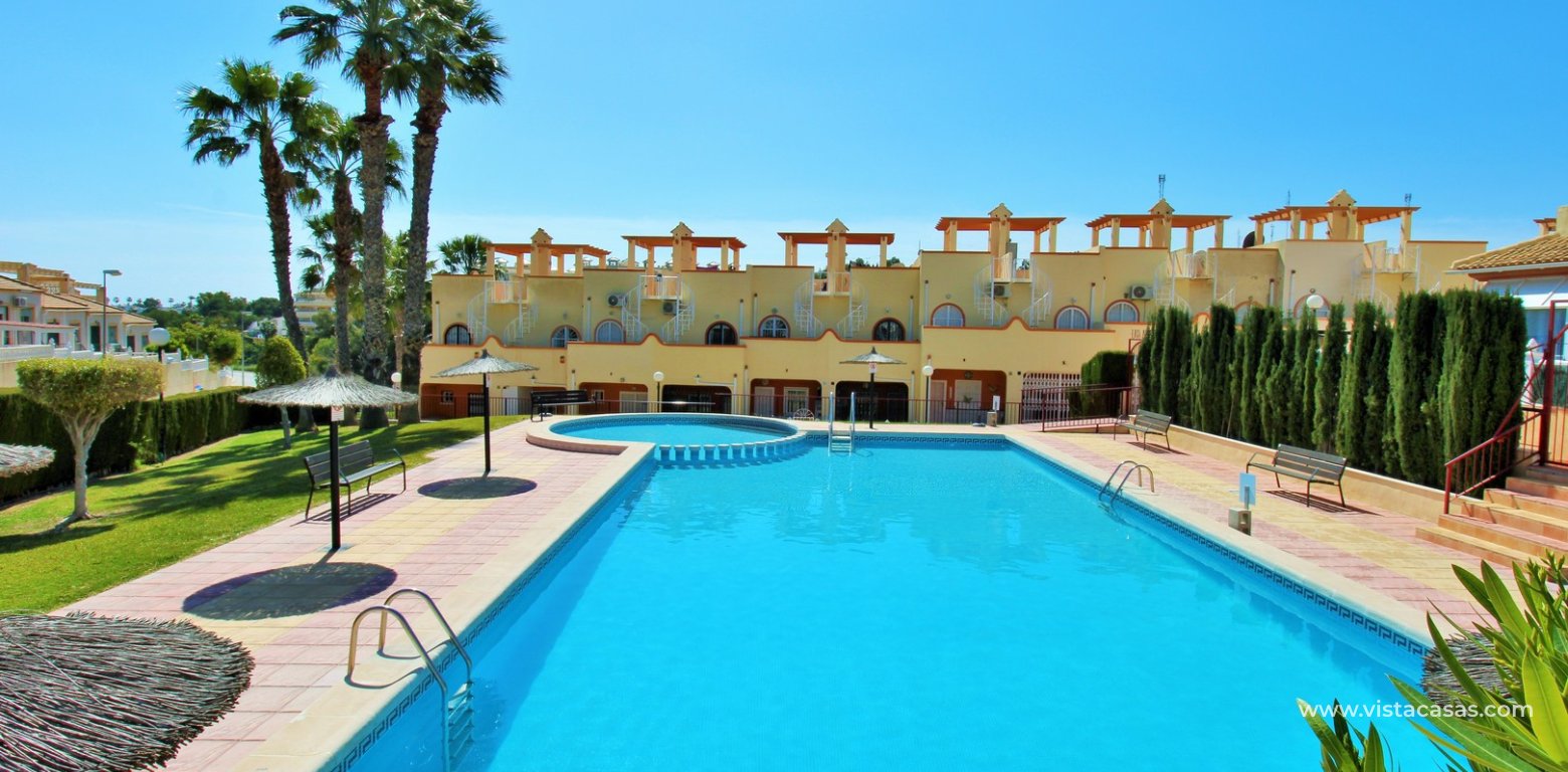 2 Bedroom Townhouse in Florida Golf Villamartin pool