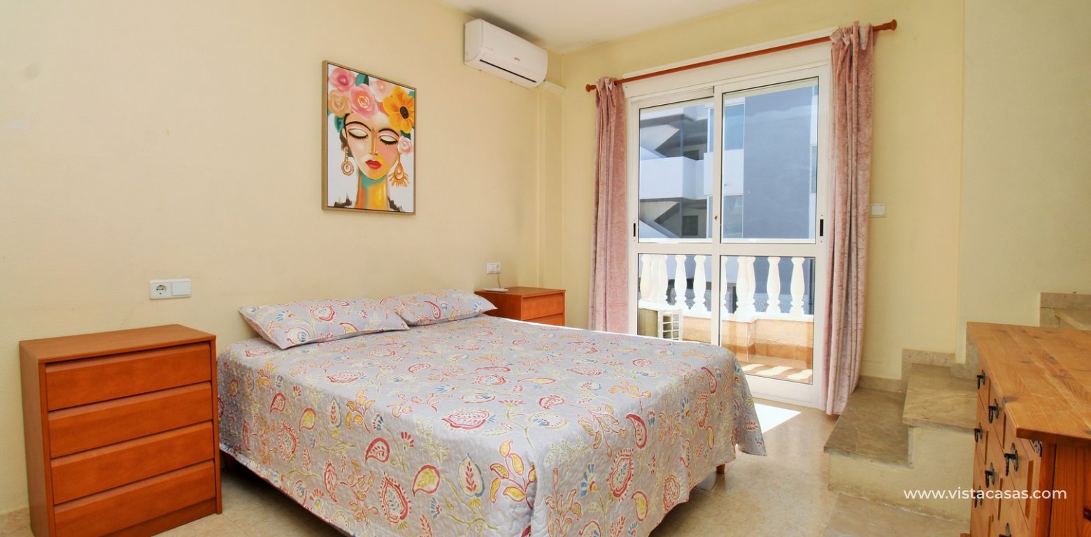 2 Bedroom Townhouse in Florida Golf Villamartin master bedroom