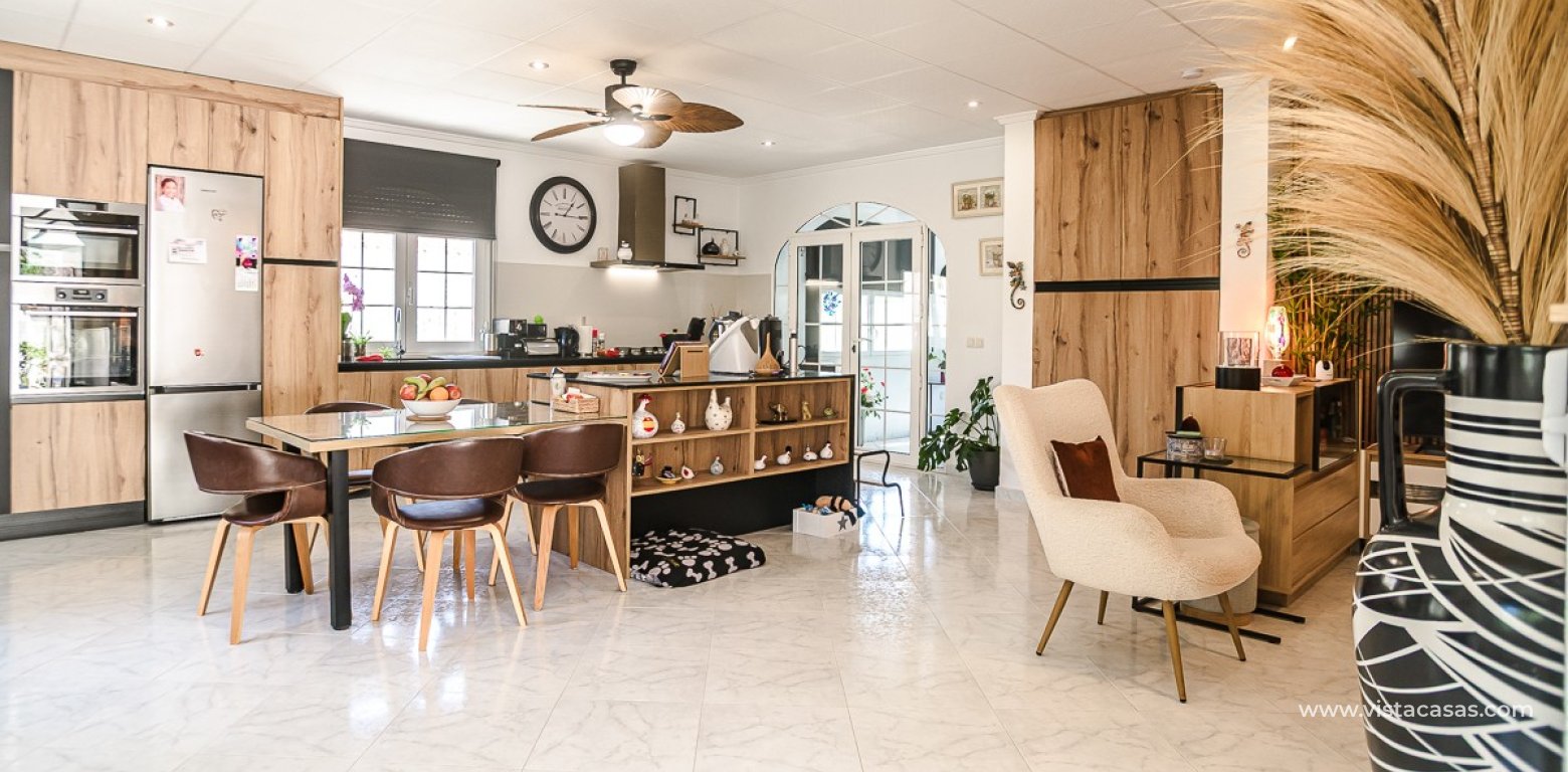 Resale - Villa - La Marina