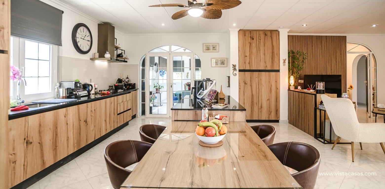 Resale - Villa - La Marina