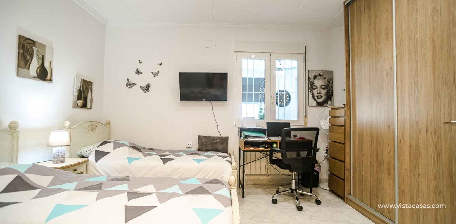 Resale - Villa - La Marina