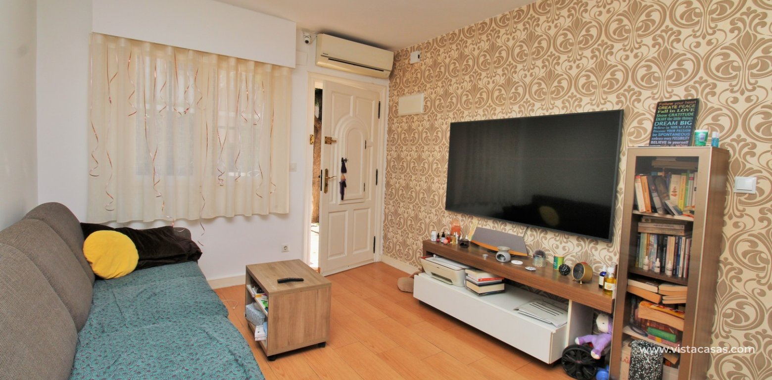 2 Bedroom Bungalow for Sale in Embajador I La Florida living area