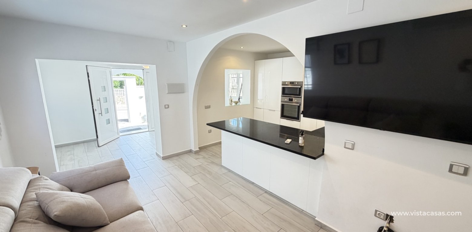 Resale - Villa - Villamartin