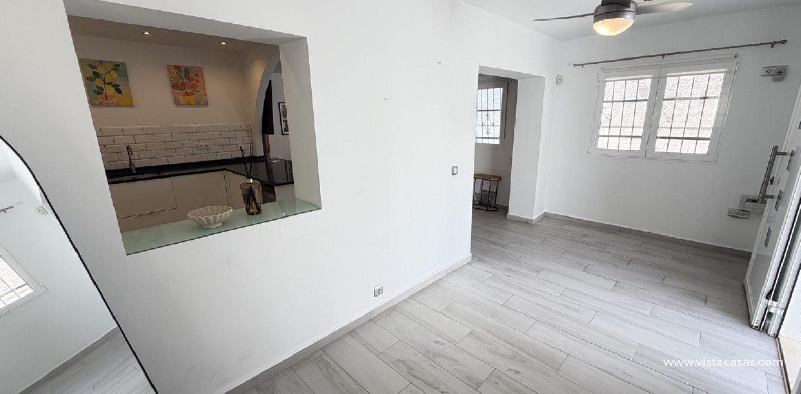 Resale - Villa - Villamartin
