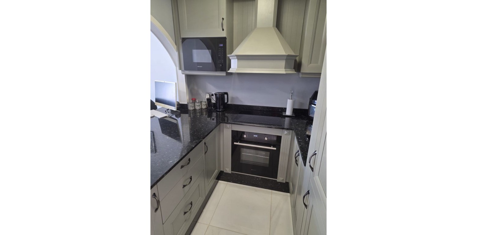 Resale - Apartment - Villamartin