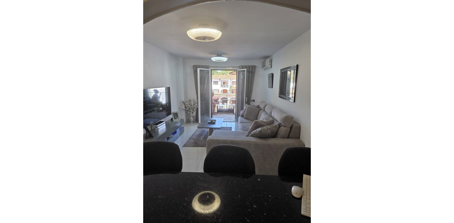 Resale - Apartment - Villamartin