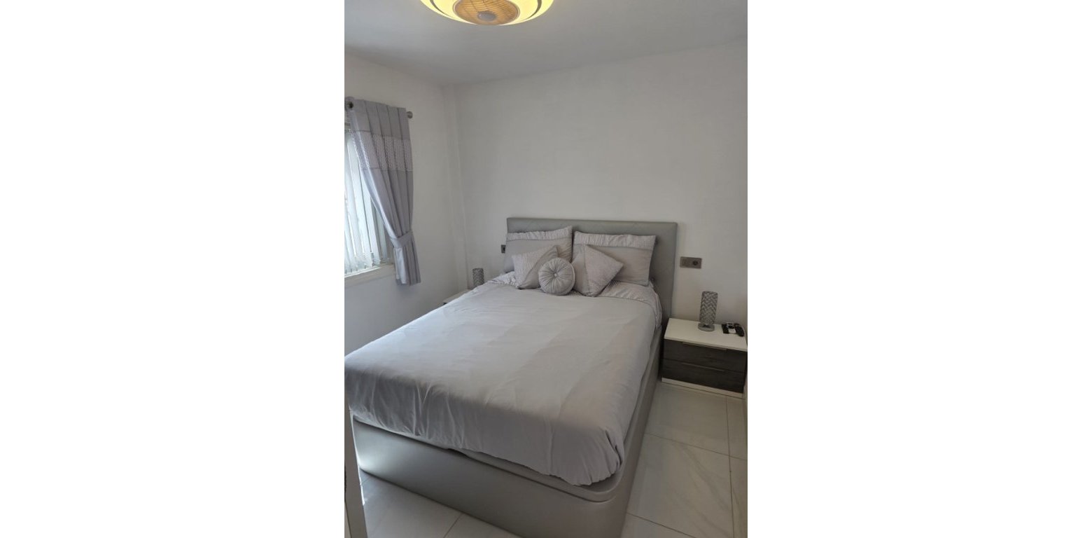 Resale - Apartment - Villamartin