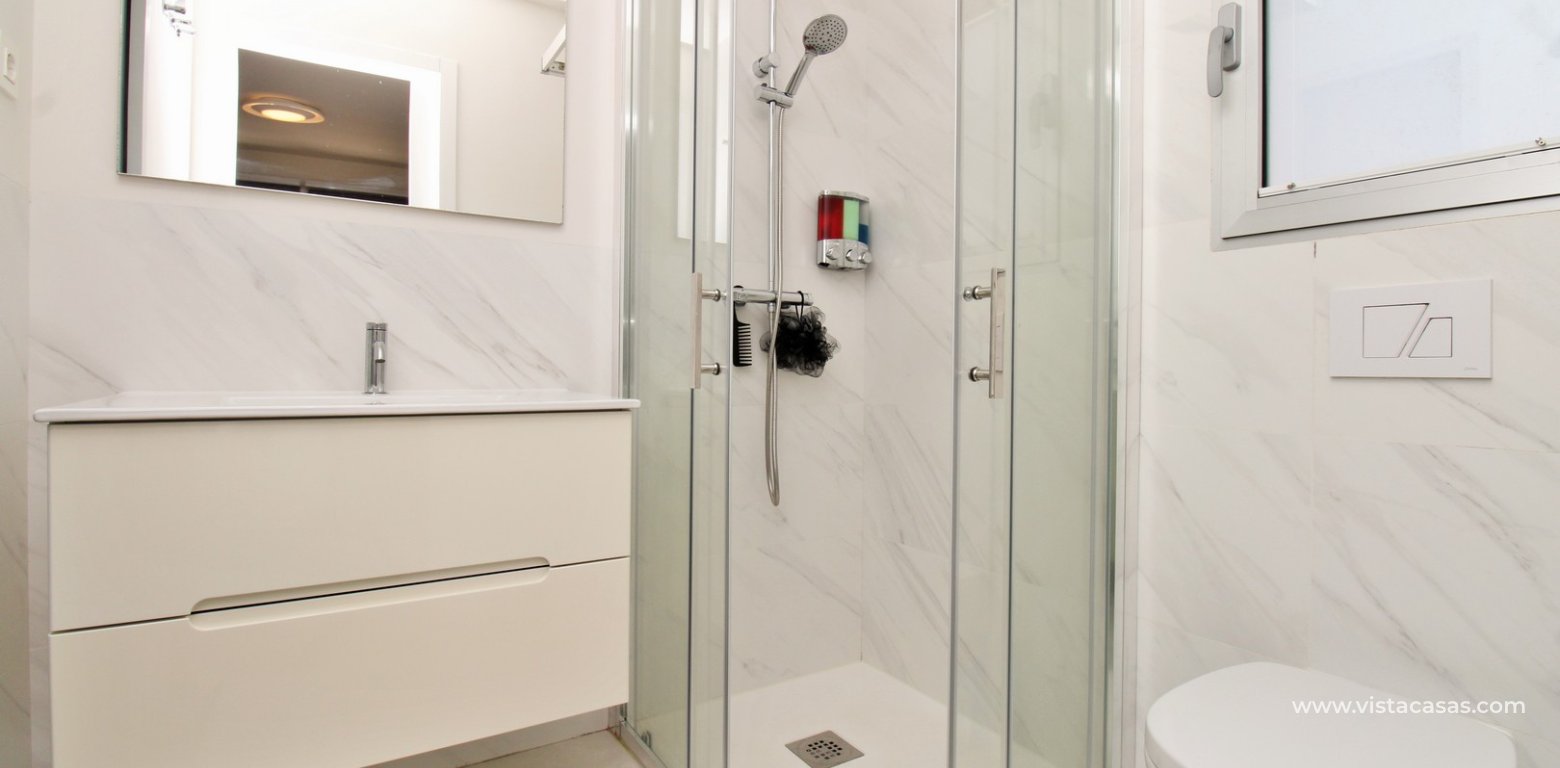 2 Bedroom Apartment In Mirador de Villamartin Los Dolses en-suite bathroom