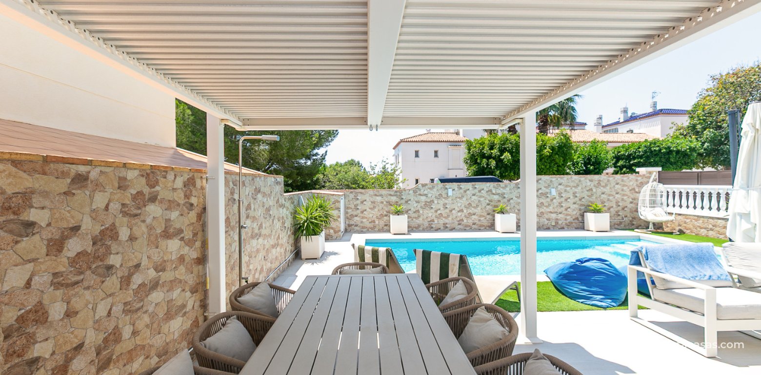 Resale - Villa - Villamartin - Los Dolses