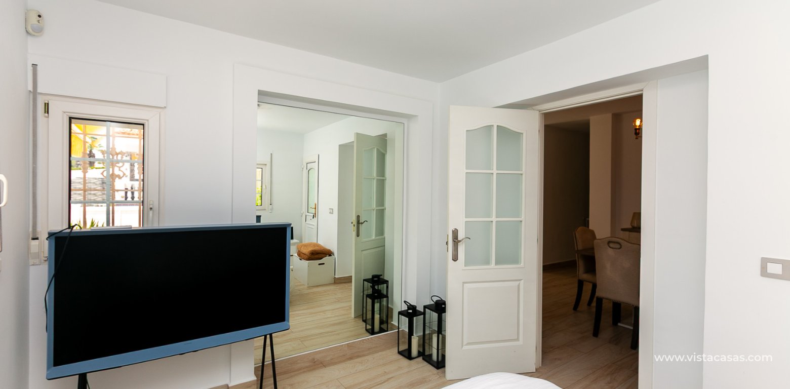 Resale - Villa - Villamartin - Los Dolses