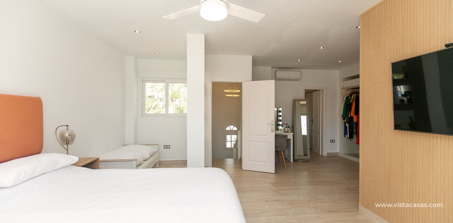 Resale - Villa - Villamartin - Los Dolses