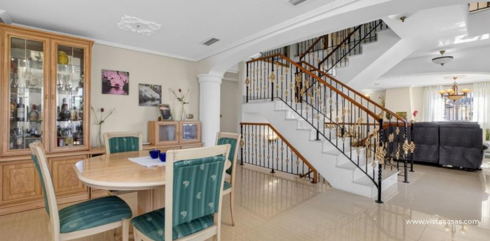 Sale - Villa - La Zenia