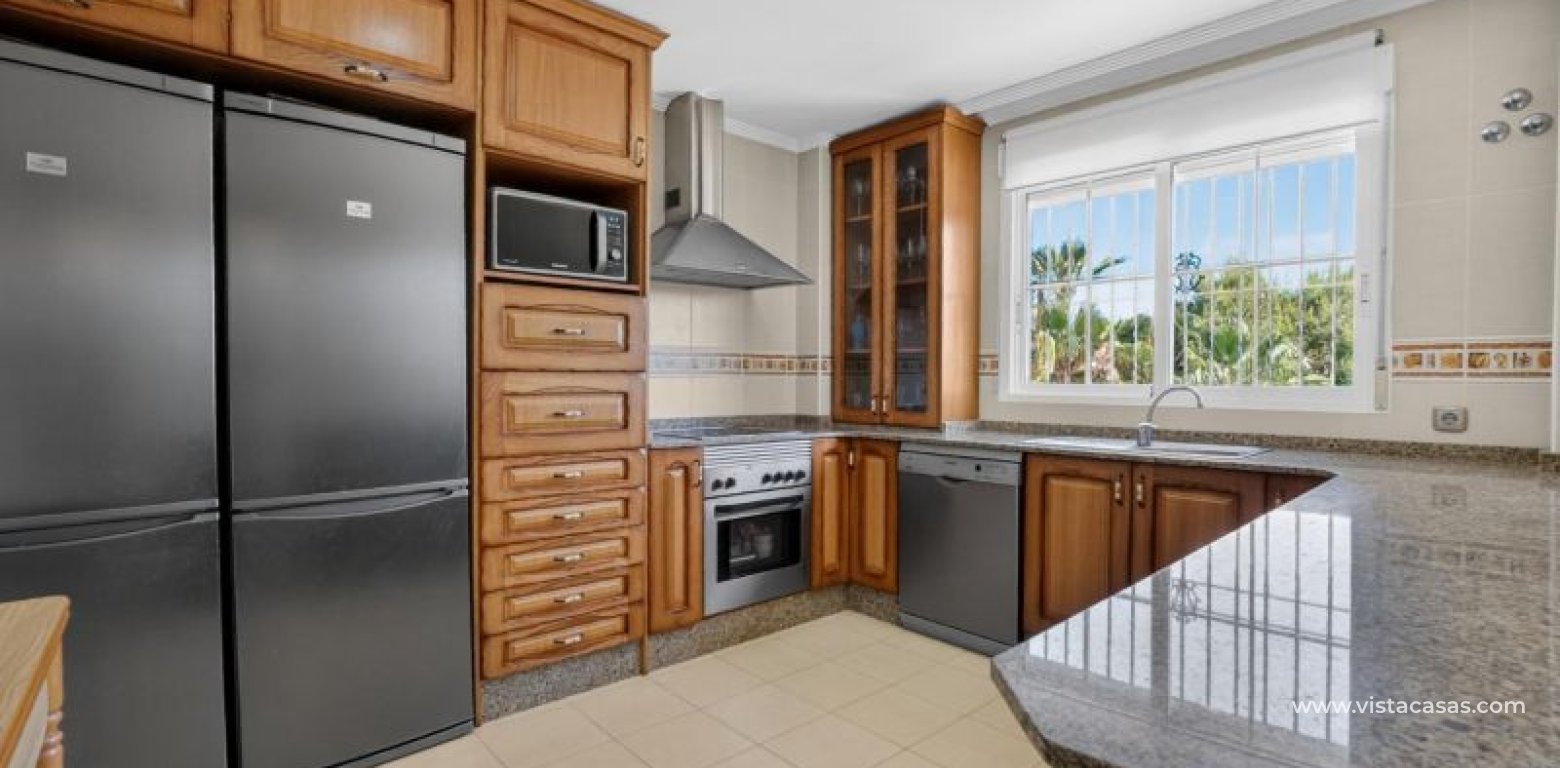 Sale - Villa - La Zenia