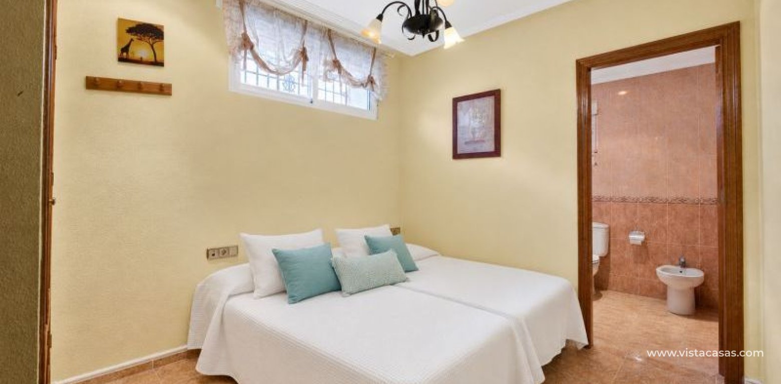 Sale - Villa - La Zenia