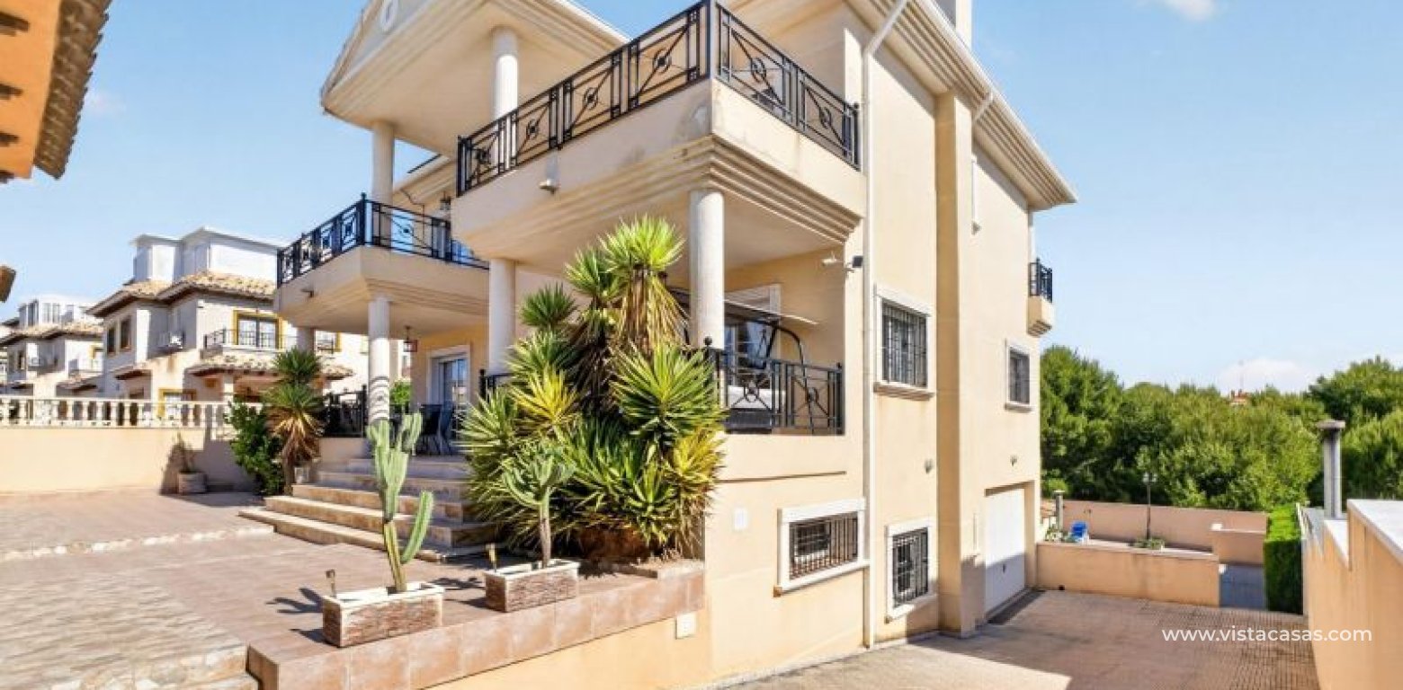Sale - Villa - La Zenia