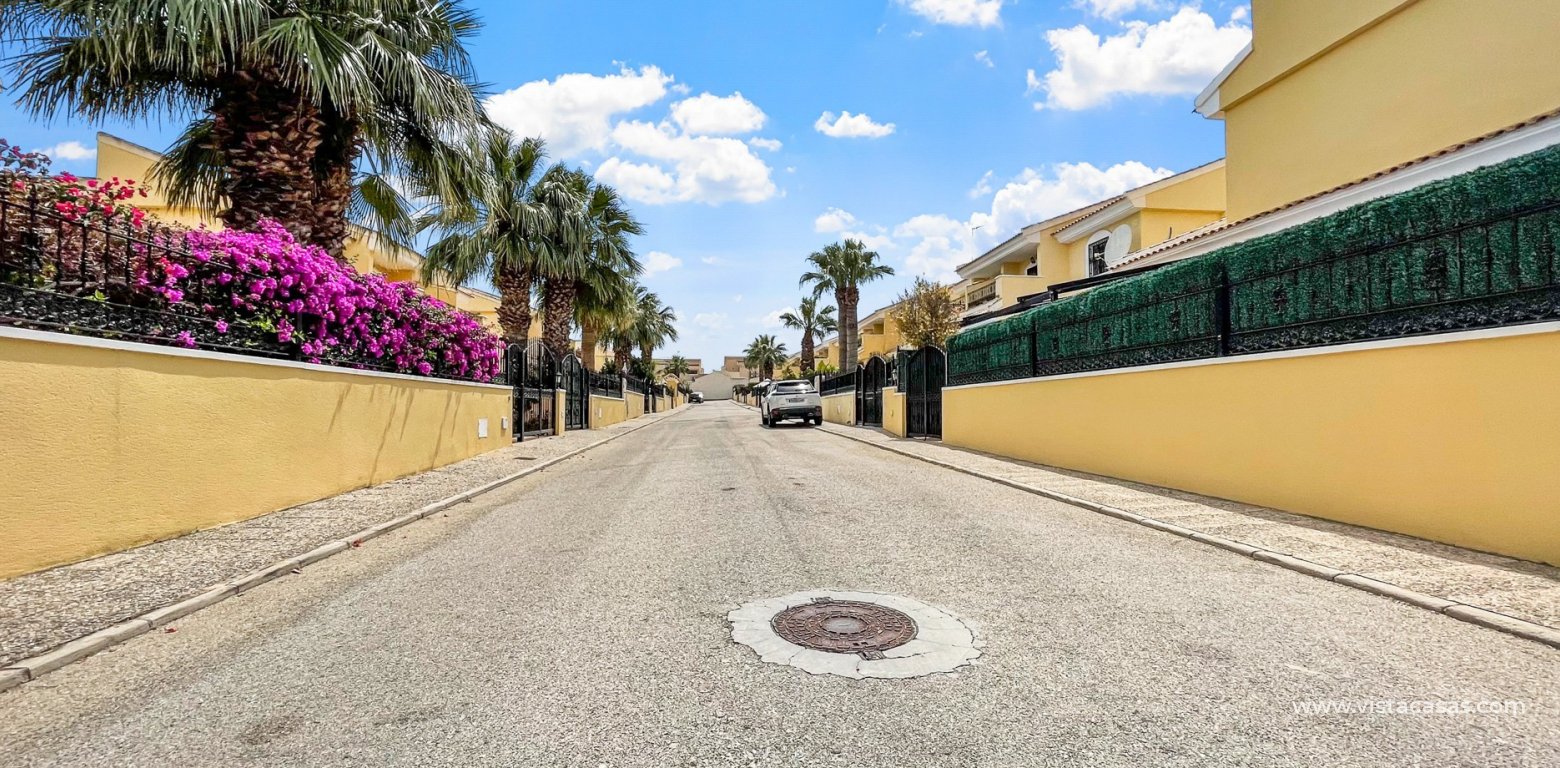 Resale - Villa - Villamartin - Los Dolses