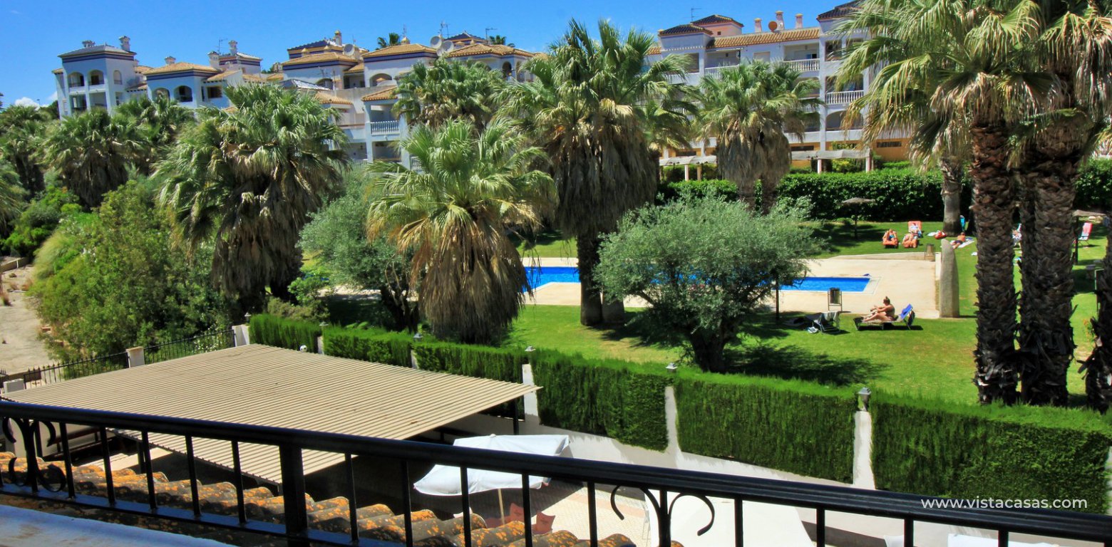 Apartment for sale in Villamartin Plaza with tourist licence communal pool