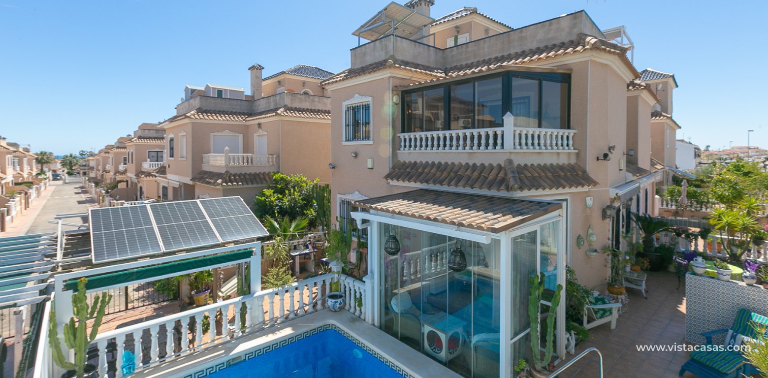 Venta - Chalet - La Zenia