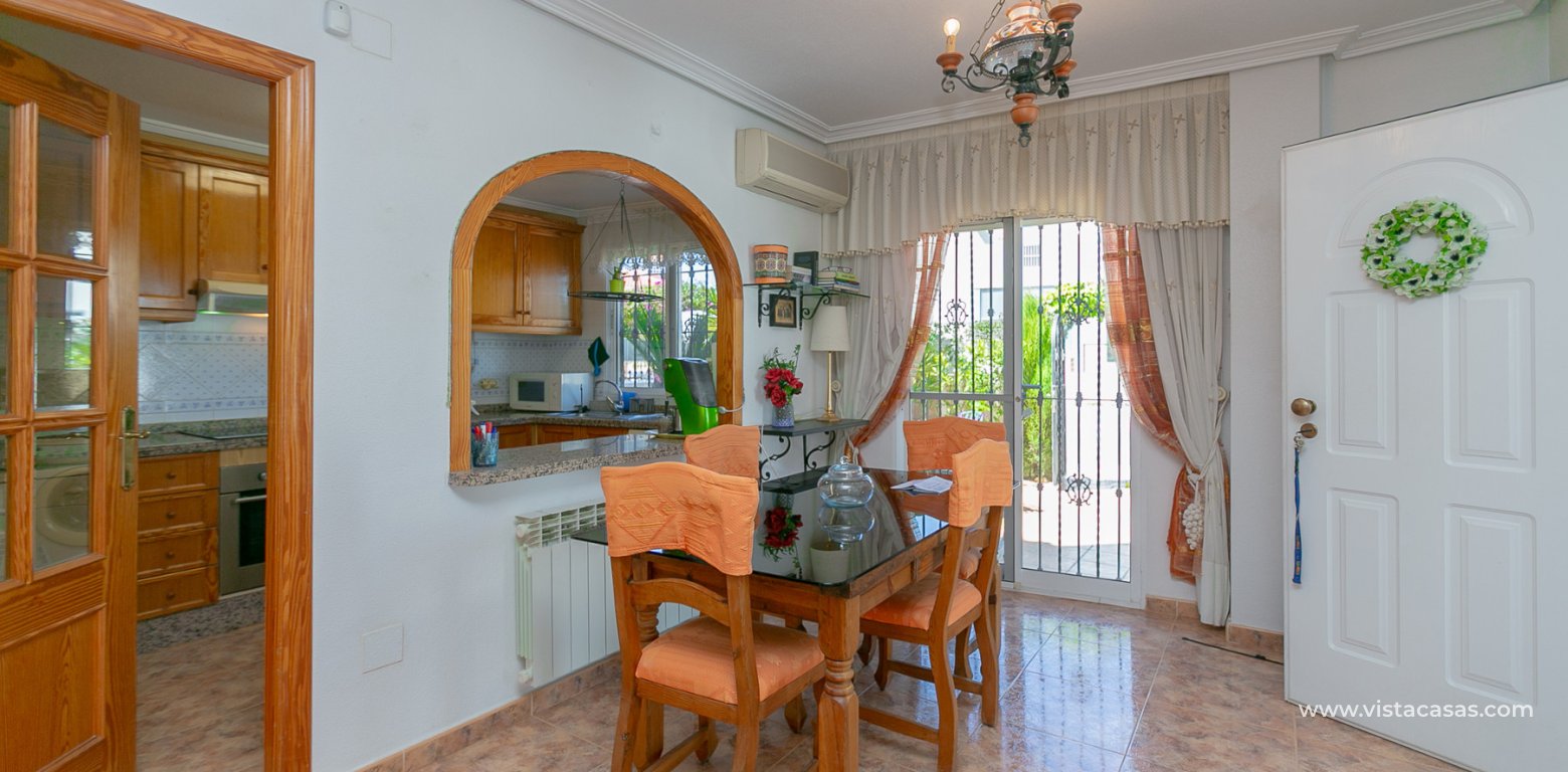 Venta - Chalet - La Zenia